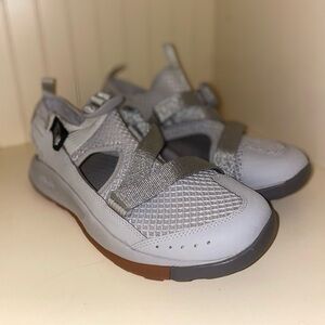 Chaco Odyssey Sandal sized 9